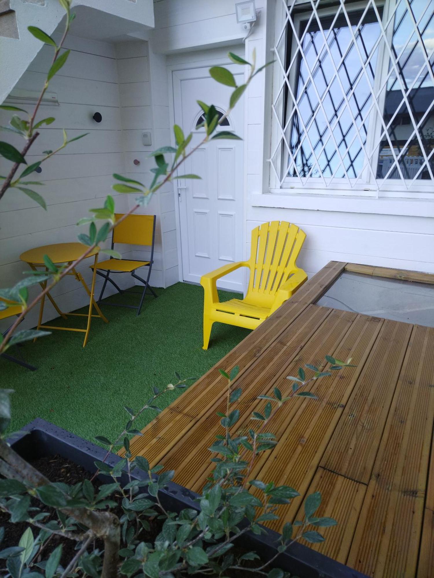 Studio, La Terrasse D'Isa 돌 외부 사진